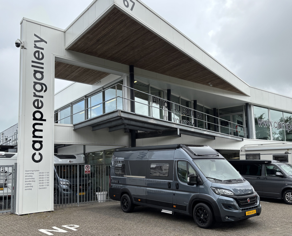 Euramobil Van 635 EB ENKELE BEDDEN 9T AUTOMAAT TREKHAAK 