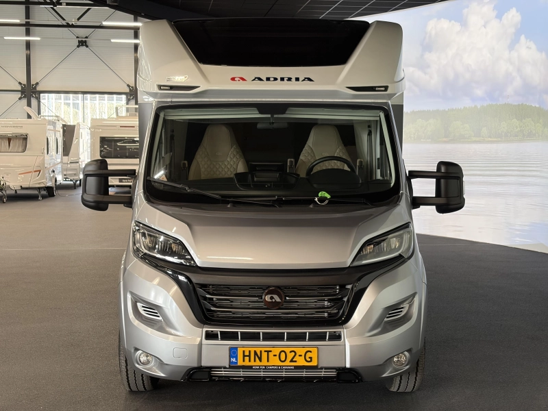 Adria Coral Plus 650 DC Queensbett / Automatik Foto: 1