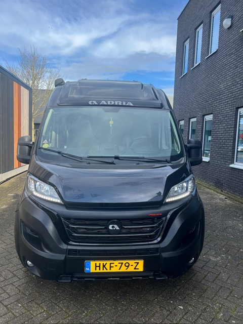 ADRIA TWIN 640SGX hoofdfoto: 1