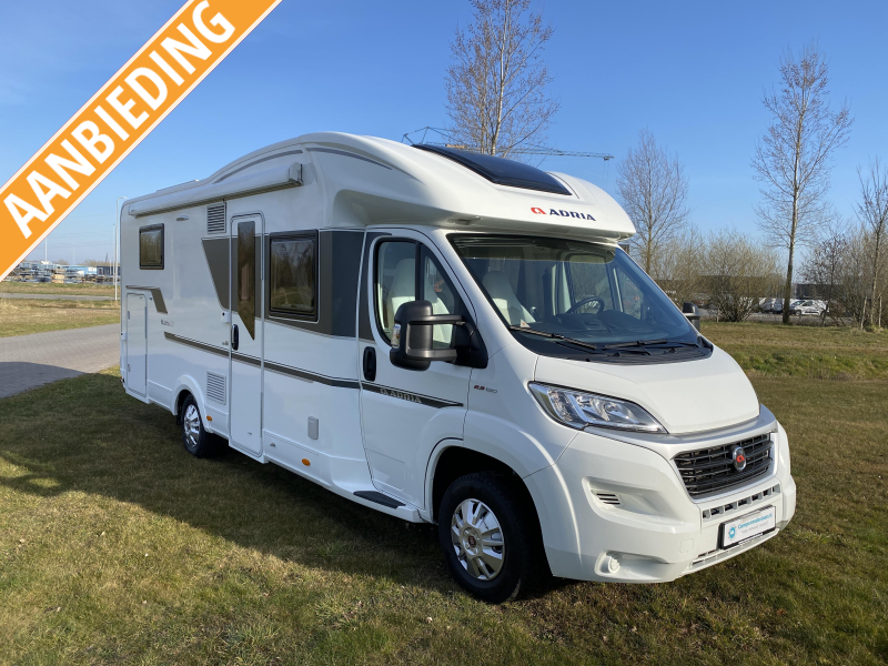 Adria Matrix Plus 670 DL ENKELE BEDDEN+HEFBED  foto: 0