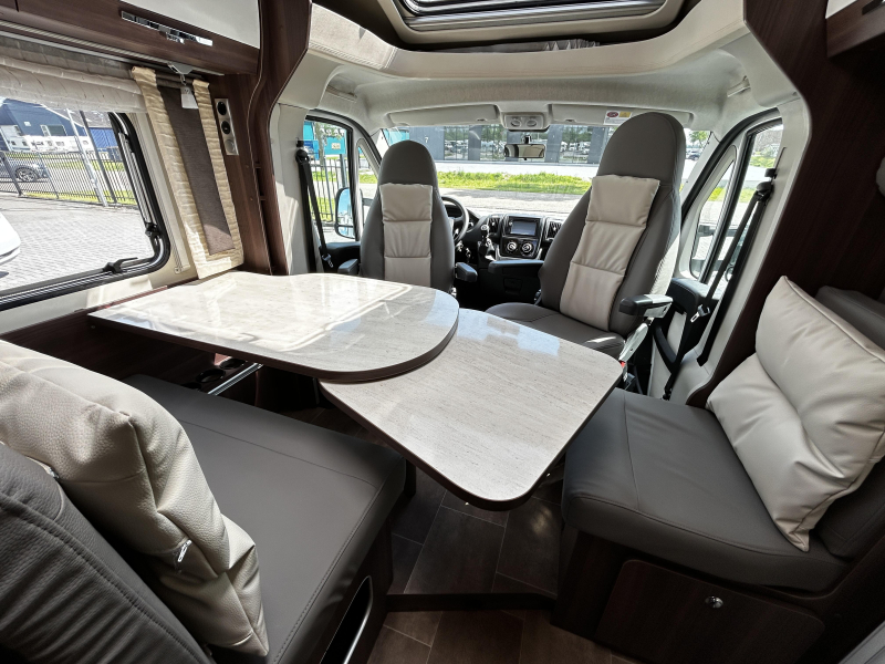 Bürstner Nexxo 728 T Enkele-bedden/2015/Euro-5  foto: 8