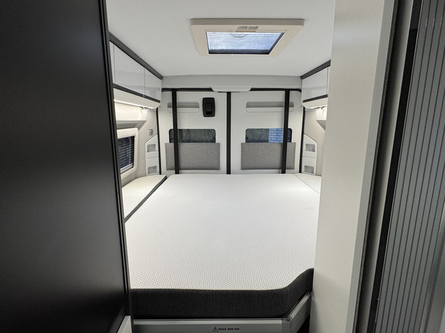 Adria Twin Supreme 640 SGX 160 pk AUTOMAAT 9-Traps Euro6 Fiat Ducato 8 Maxi **Lengtebedden in hoogte verstelbaar/4 zitplaatsen/Luifel/ foto: 16