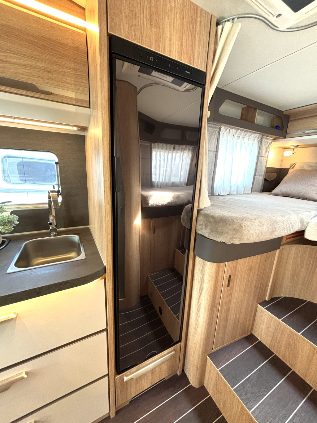 Knaus Sky Wave 60Years 650 MEG AUTOMAAT ENKELE BEDDEN+HEFBED foto: 8