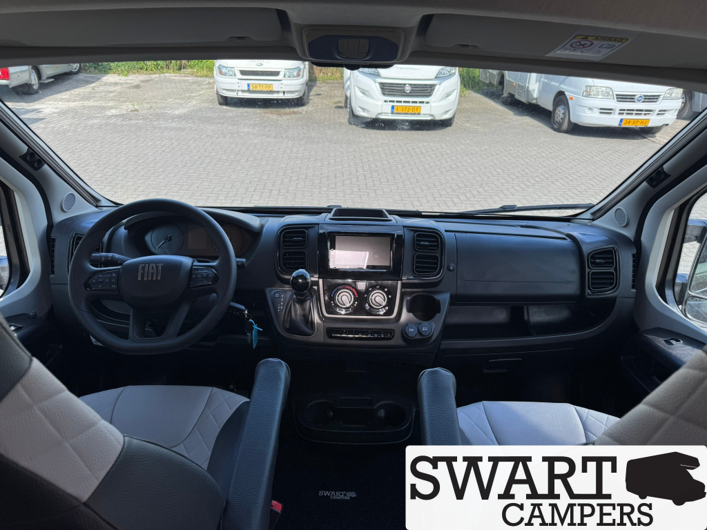 Weinsberg CaraBus Grey 600 ME Edition [Fire], Automaat Maxi Lengtebedden foto: 9