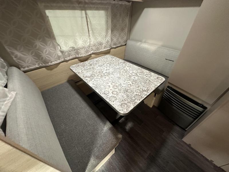 Weinsberg CaraCito 470 EU gas pakket / voortent  foto: 9