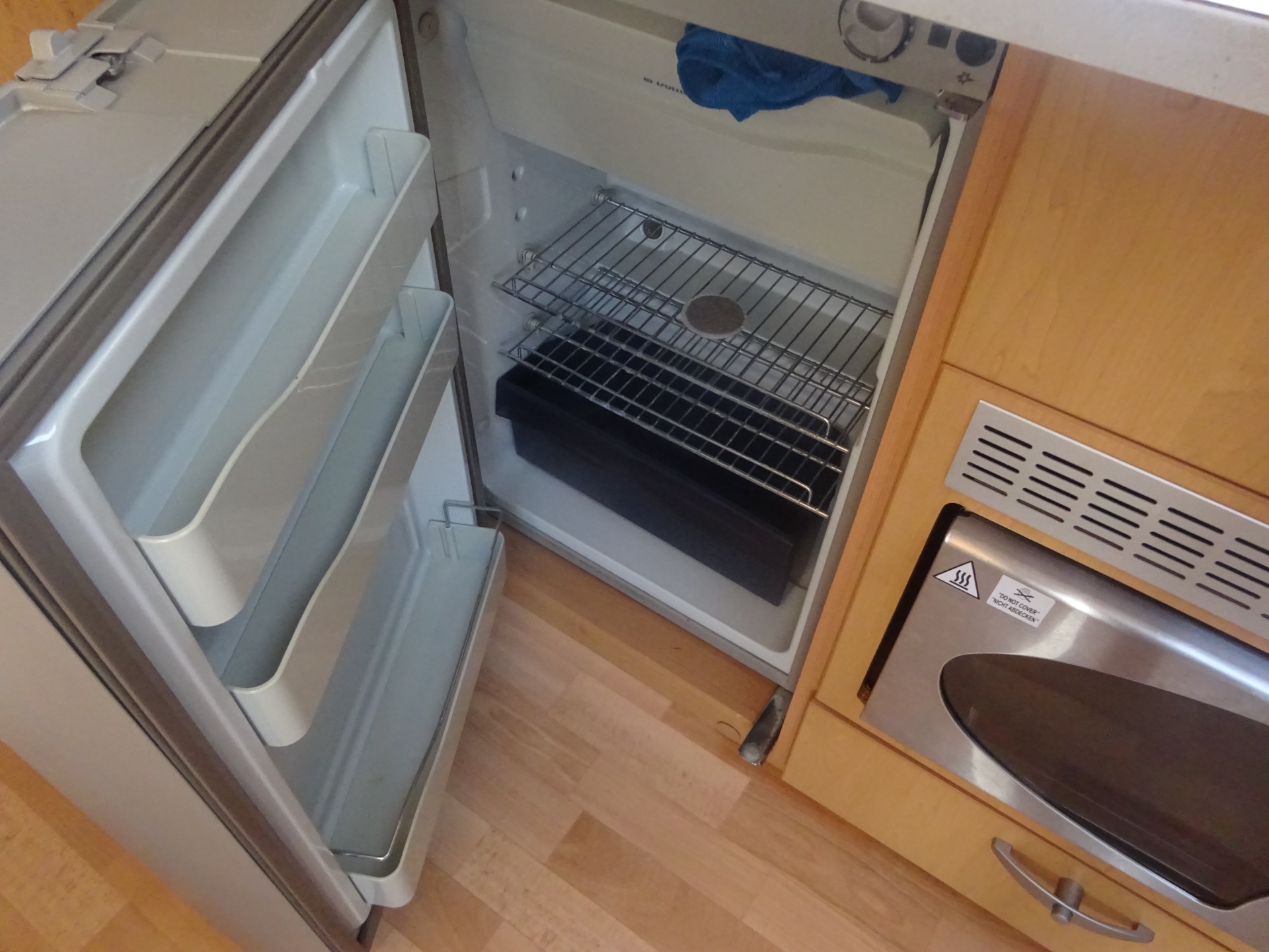 Knaus Sudwind 580 Ul Enkele Bedden #Grote Badkamer# foto: 15