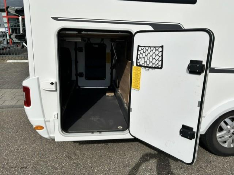 Adria Coral Axess 670 SL foto: 7
