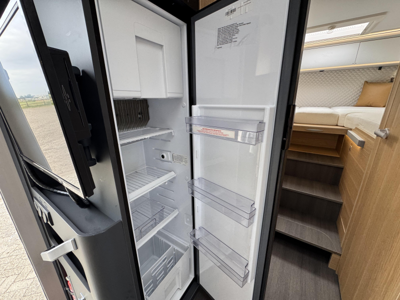 Adria Matrix Plus 670 DL Automaat Omvormer Airco  foto: 17