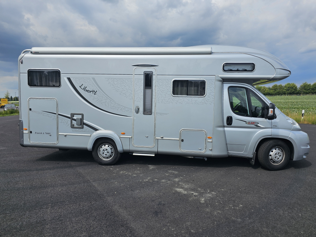 LMC Tandero 430 D 7589,=KORTING BC260+THULE 