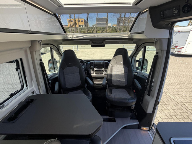 Adria Twin Supreme 640 SGX 9T-Automatic Solar Panel Lithium Maxxfan photo: 13