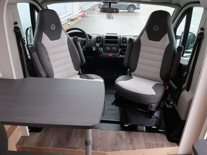 Sunlight Adventure Edition V66 COMPACT/EINZELBETTEN Foto: 2