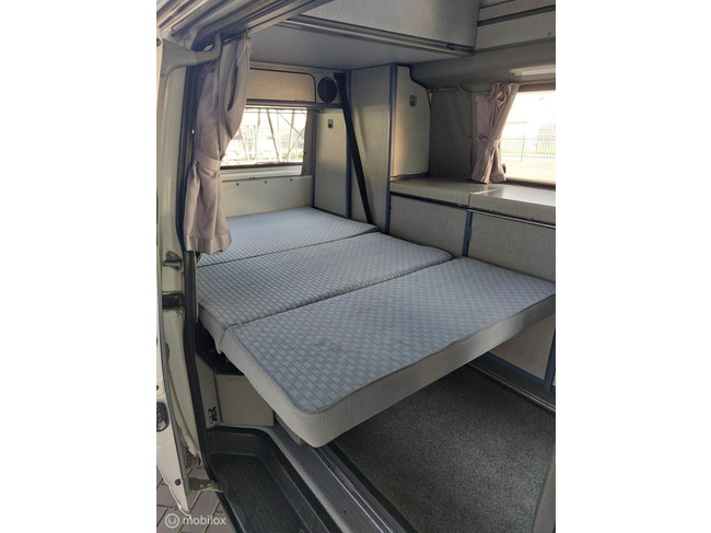 Volkswagen T4 California Westfalia 2.4D Automaat Apk 06-2028 foto: 17