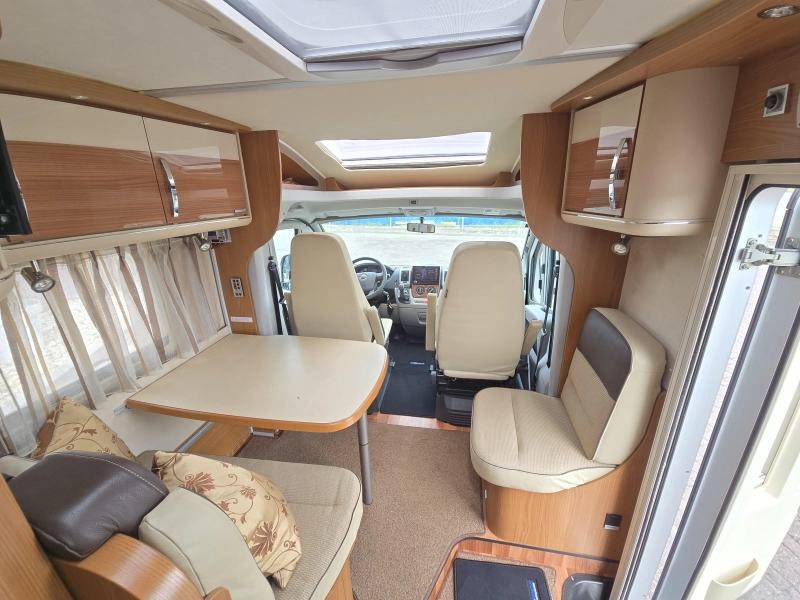 Hymer T 674 SL Star Edition 2010  foto: 13