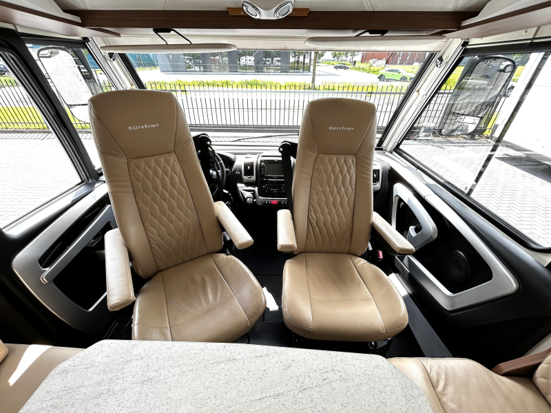 Bürstner Elegance 695 G Queensbed/Automaat/2016!  foto: 16