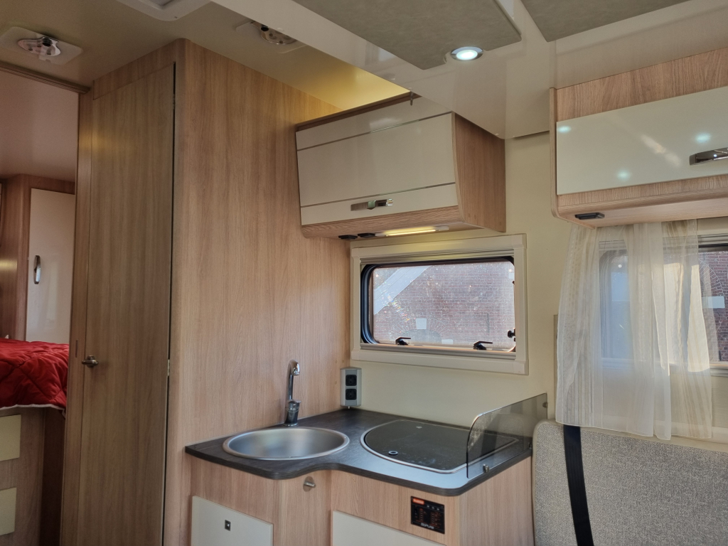 PLA Happy 397 Automatic Queensbed HPC leveling system 4.4 t photo: 18