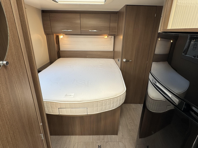 Challenger Sirius 2098 Queensbed-Hefbed-2X Airco  foto: 3