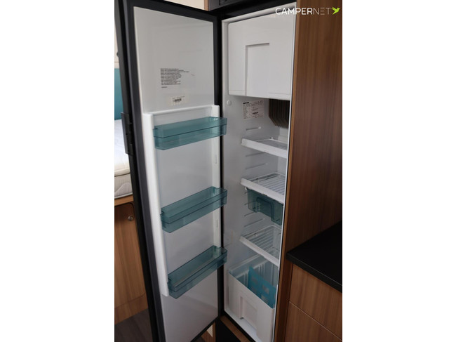Sun Living S-SERIES S 70 SP 2.3 Multijet 150cv | Aire acondicionado de techo | 5 asientos | Cama abatible | Enganche de remolque | Cama transversal | Bearlock | Toldo | Sensores de aparcamiento foto: 16