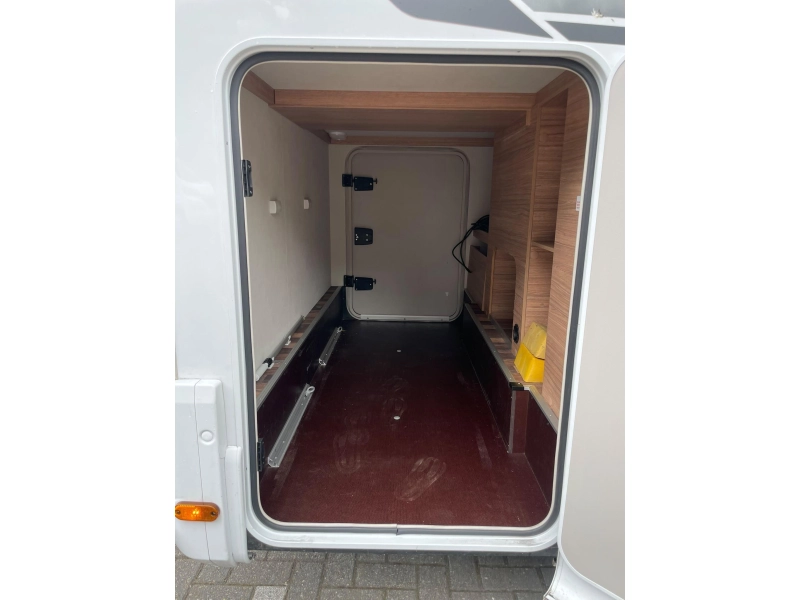 Weinsberg CaraCompact MB 640 MEG Enkele Bedden Garage 2022  foto: 8