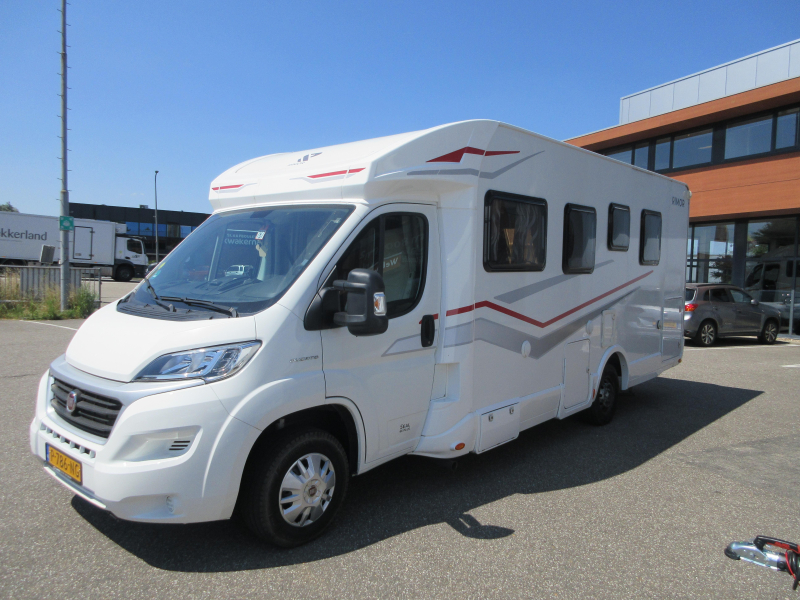 Rimor Seal 66 PLUS Face to Face and Queen Bed photo: 19