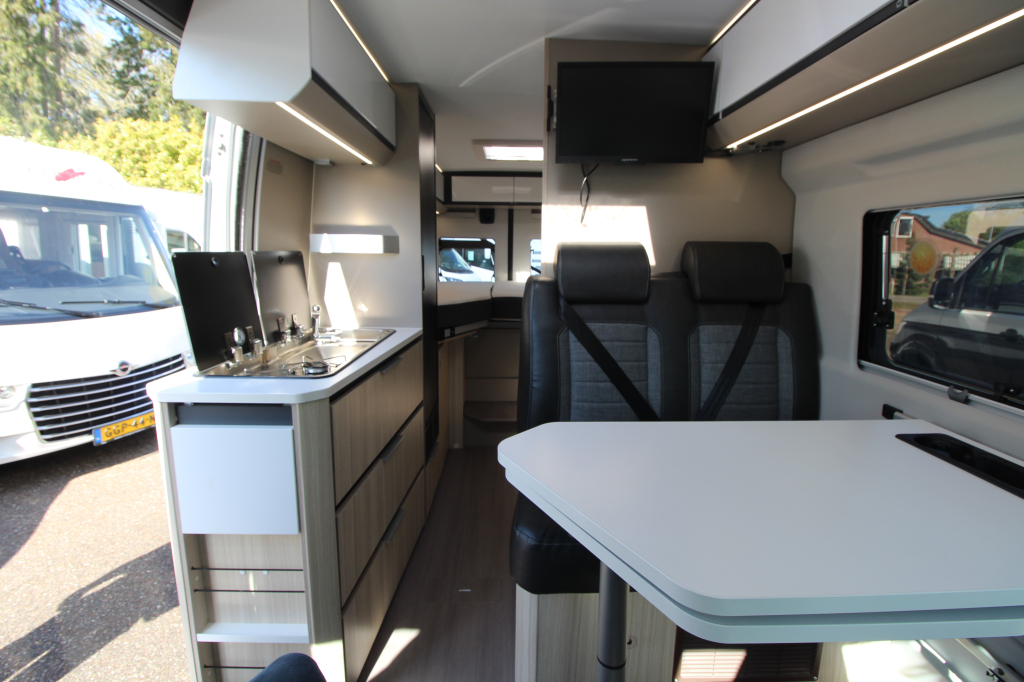 Adria Twin Plus 640 SLB photo: 6