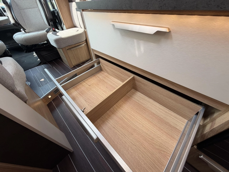 Knaus Sky TI 650 MEG Platinum Selection photo: 10