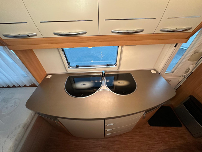 Hobby De Luxe 440 SF photo: 17