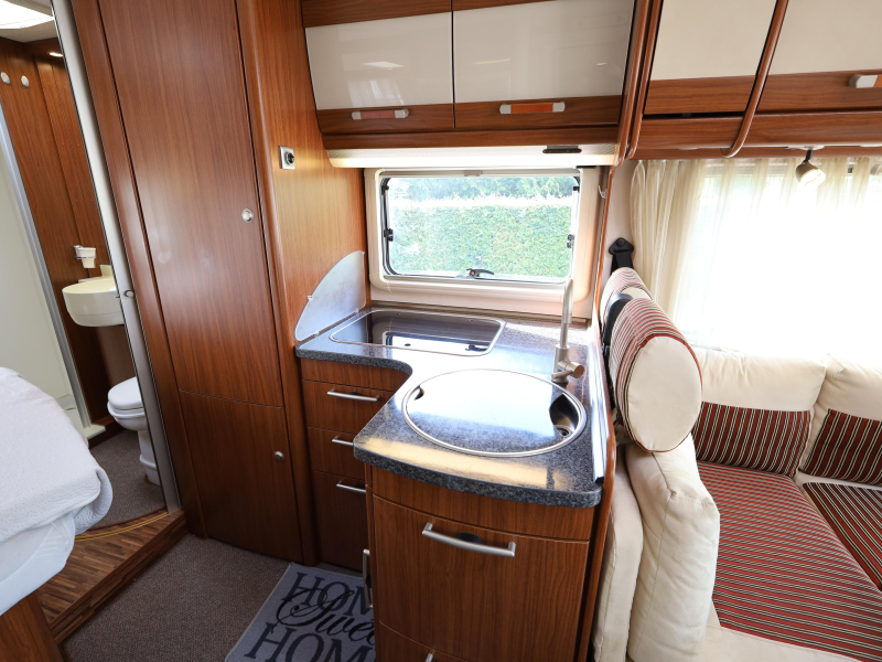 Hymer B 654 SL 3L 160 PS | Fahrradlift Foto: 5