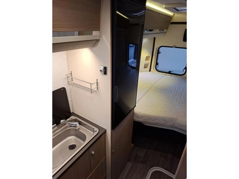 Adria Twin 600 SPT 160PK Vastbed Airco  foto: 11