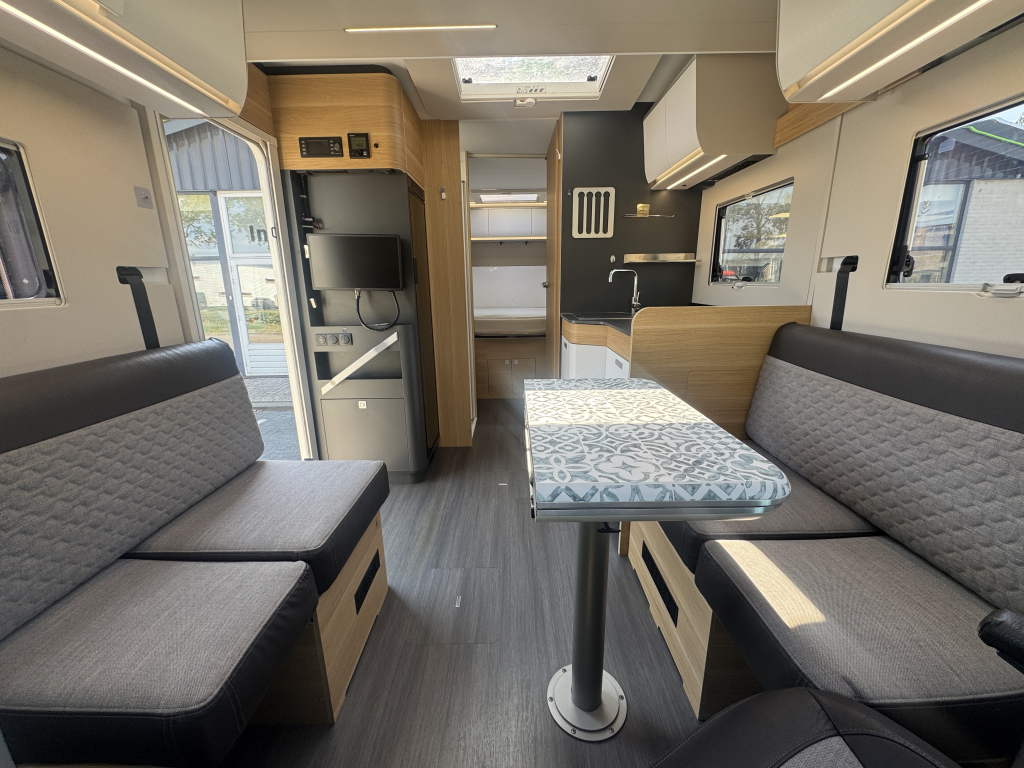 Adria Matrix 670 DC Plus foto: 10