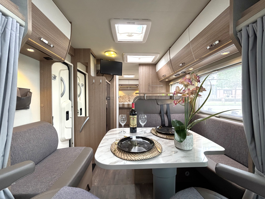 Carado T 449 QUEENSBED AUTOMAAT LEVELSYSTEEM 150PK ! foto: 18