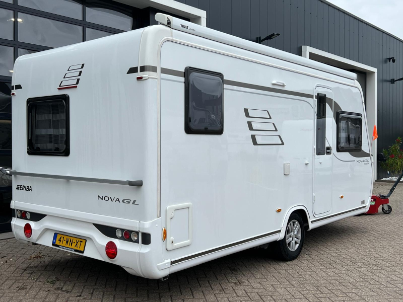 Eriba Nova Winner Edition 465 GL mover, toldo, aire acondicionado foto: 4