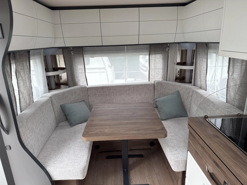 Hobby Excellent Edition 460 UFE Model 2026  foto: 5