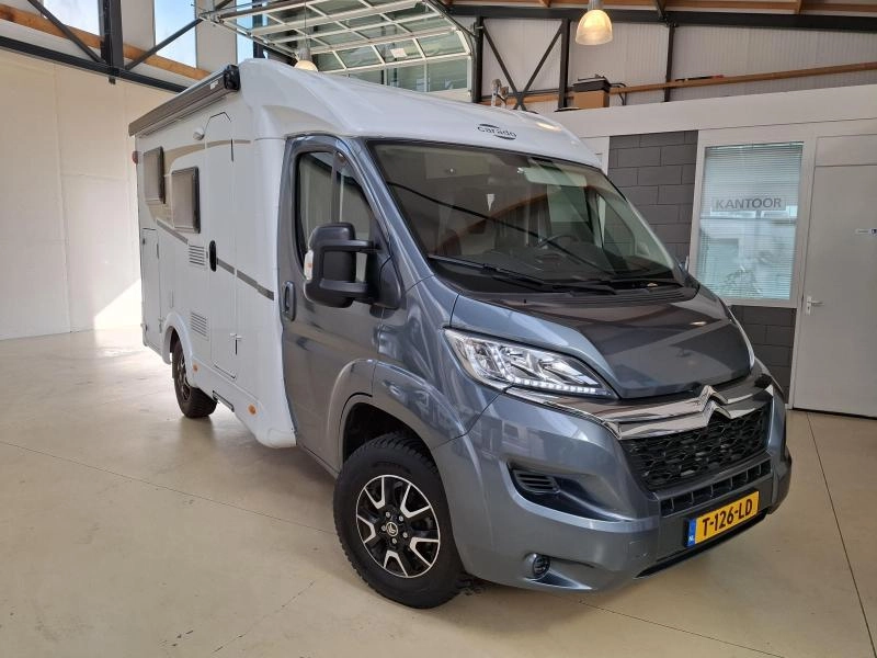 Hymer Carado 600 160PK Dwarsbed Topindelin  foto: 3