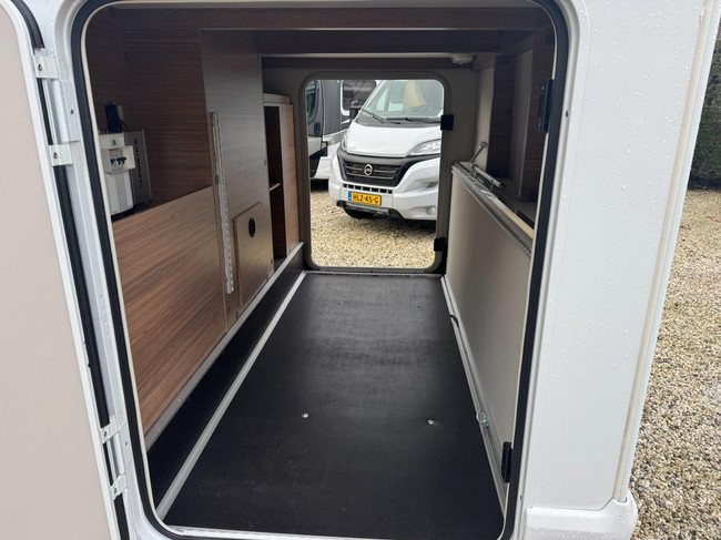 Knaus van ti 650 MEG 2024 Lengte bedden 7.220 KM nieuwstaat foto: 15