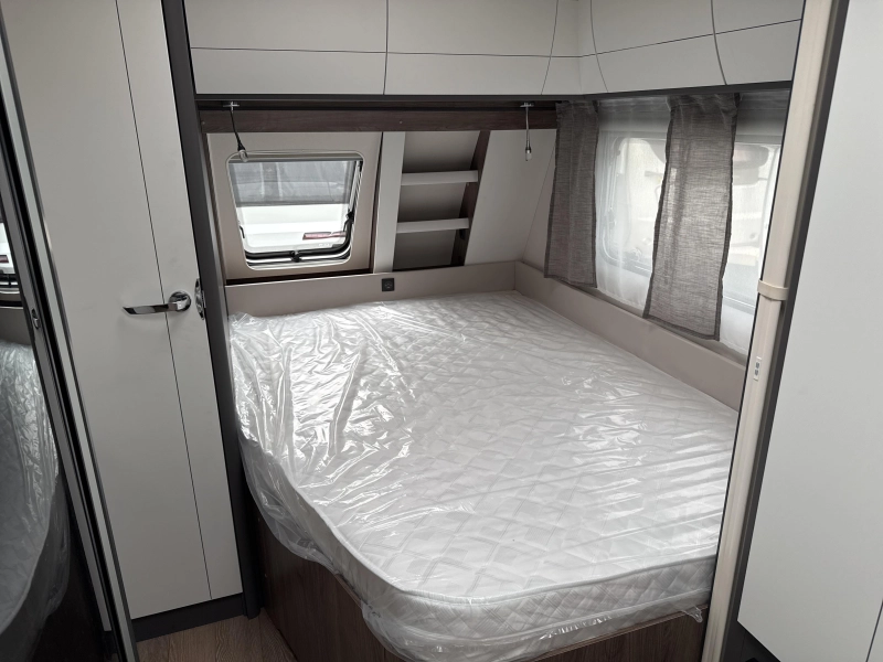 Hobby Excellent Edition 460 UFE Model 2026 