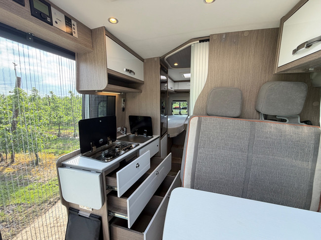 P&ouml;ssl Roadcruiser 2 A&Ntilde;OS DE GARANT&Iacute;A / Autom&aacute;tico de 9 velocidades 2024 Solar / AllSeasons / Navi / Portabicicletas giratorio foto: 10