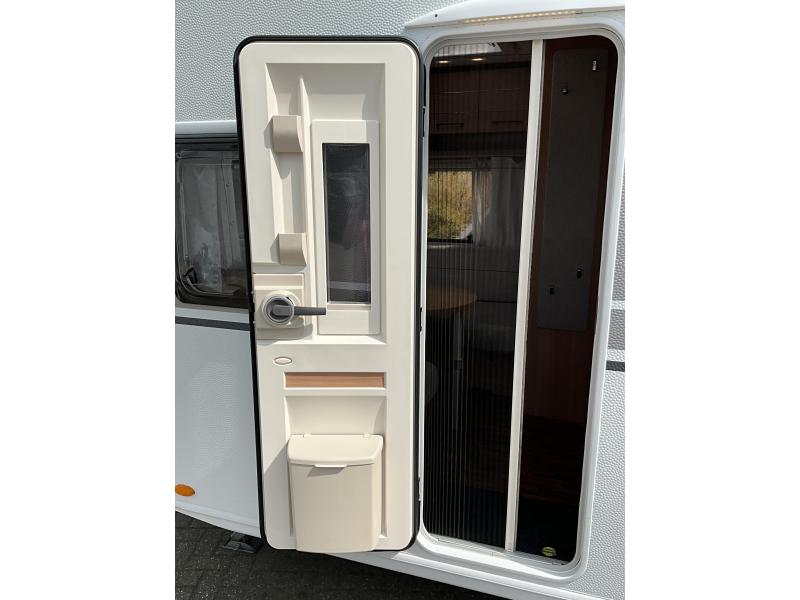 LMC Style 450 E VOORTENT-ENKELE BEDDEN-MO  foto: 2