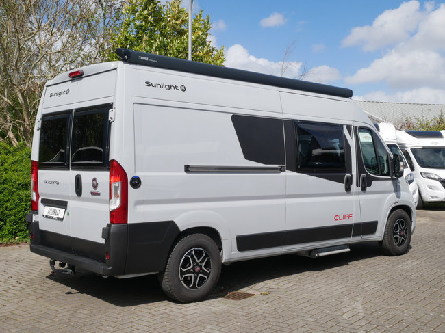 Sunlight Cliff 600 XV, Autom&aacute;tico de 9 velocidades, Camper de 6 metros, Cama transversal foto: 23