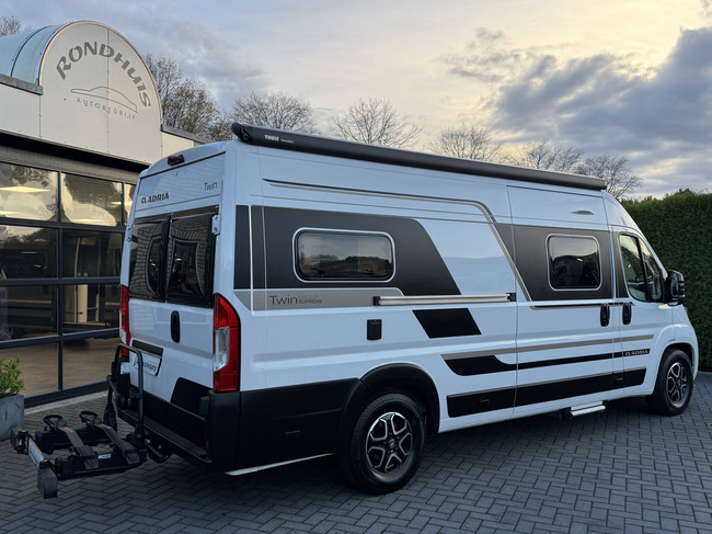 Adria Twin Supreme 640 SLB 140 pk AUTOMAAT 9-Traps Euro6 Fiat Ducato 8 **Enkele lengtebedden/4 zitplaatsen/Luifel/Trekhaak/Enduro Fiet foto: 3