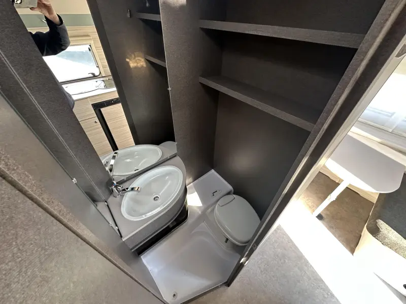 Dethleffs C'Joy 460 LE Nu € 2000,- korting*  foto: 9