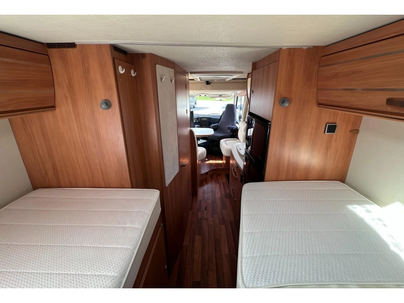 Hymer Exsis-I 678 solo 29000 km foto: 8