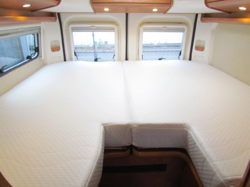 Malibu Van Comfort 640 LE Lengtebedden,  foto: 3