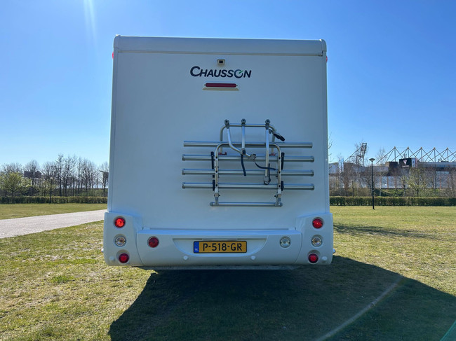 Chausson 718 EB 2.3 131 PK Fiat Ducato Half-Integraal Camper QUEENS BED IN Hoogte verstelbaar foto: 6