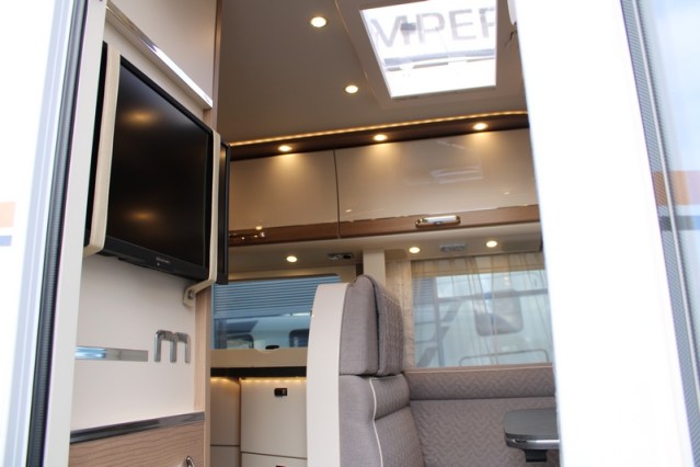 Robusto Carthago Integral Malibu I 460 LE Fiat AUTOM&Aacute;TICO 180 CV camas individuales y cama abatible (118 foto: 34