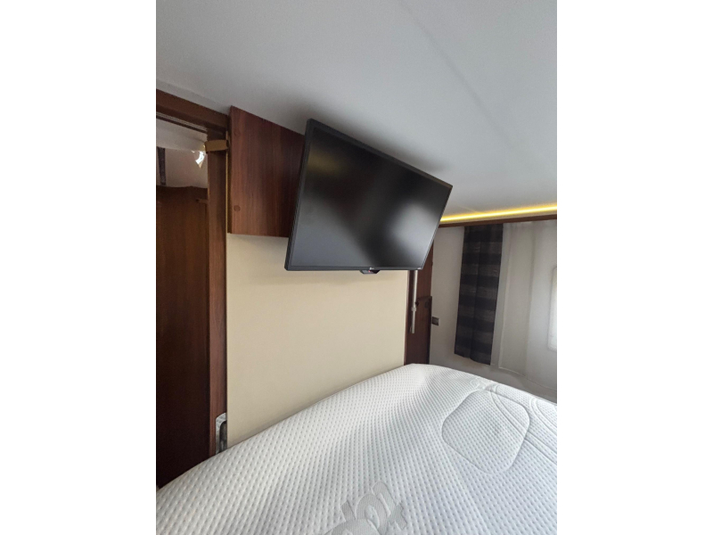 Adria Matrix M 670 SBC vol opties, queensbed  foto: 18