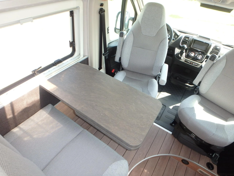 Weinsberg CaraBus 630 ME EDITION FIRE  foto: 13