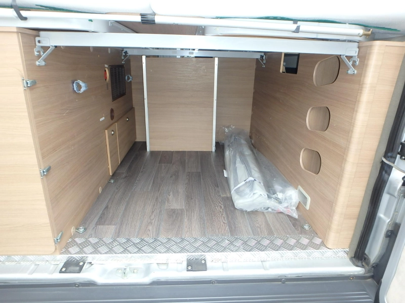 Adria Twin Platinum 640 SLX Foto: 8