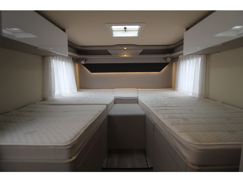 Hymer Tramp 685 S Face2Face - Enkele bedden  foto: 24