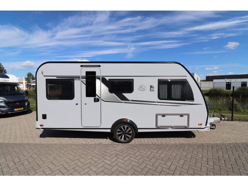 Knaus Sudwind Black Selection 460 EU Gas Campovolo 231 photo: 1