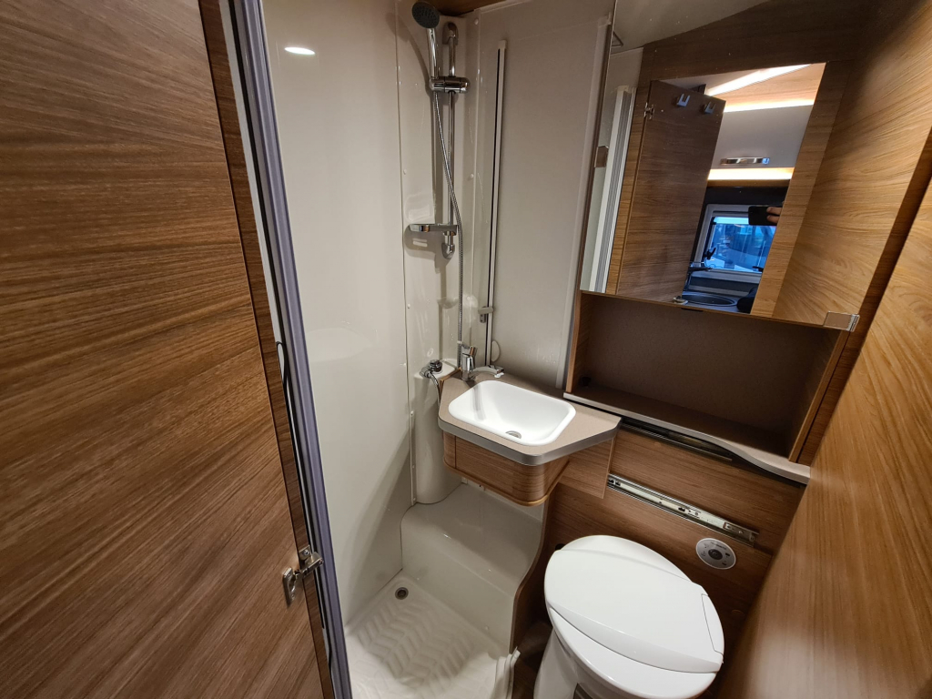 Weinsberg Cara compact suite MB640 foto: 15